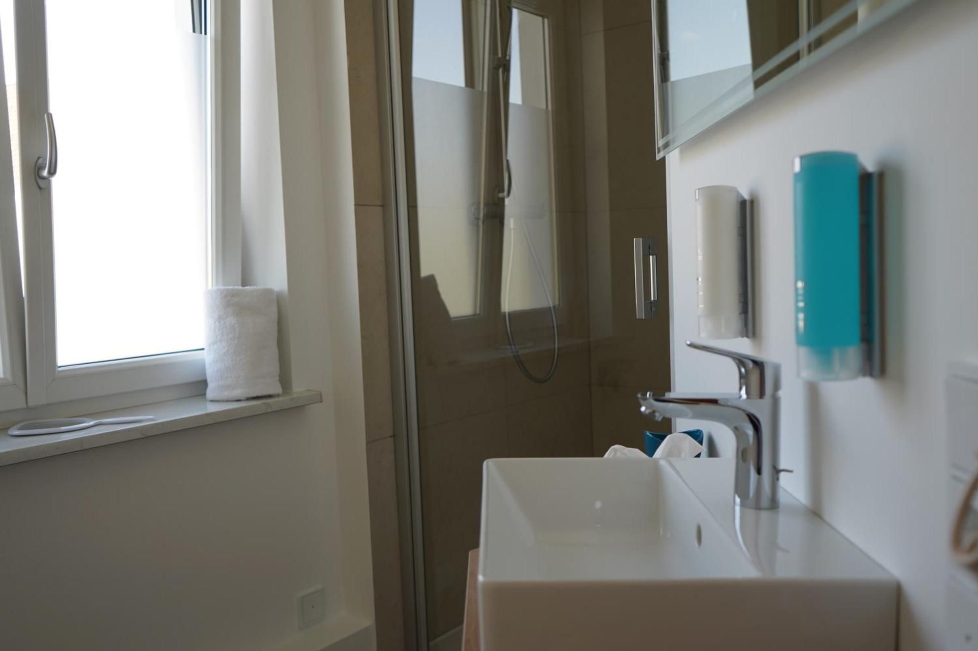 Eco Motel Wallersdorf Eksteriør bilde